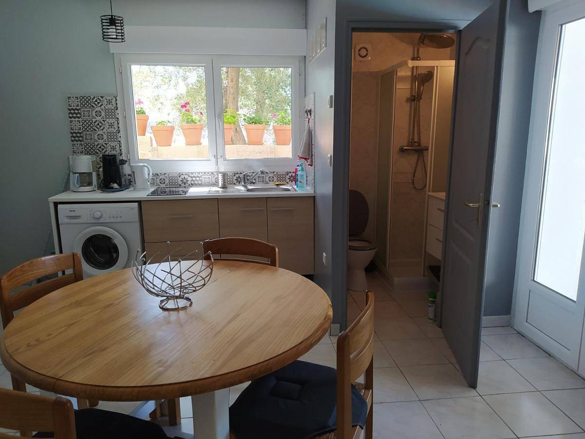 Appartement entier, Studio de la pinède in Nissan-lez-Enserune, Côte méditerranéenne (France)