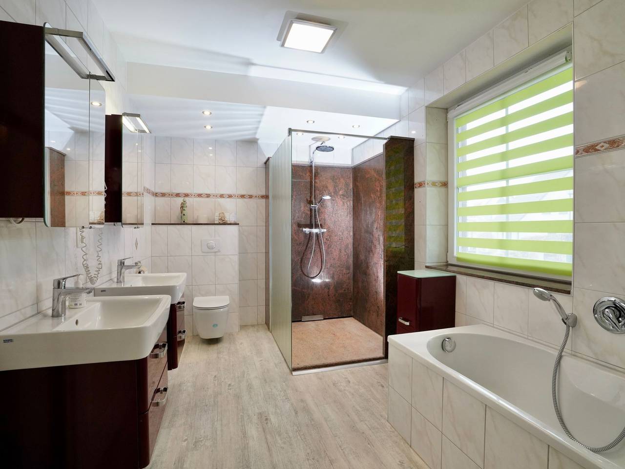 Geräumige Ferienvilla Jenny am Strand mit Pool in Wohlenberg, Klütz