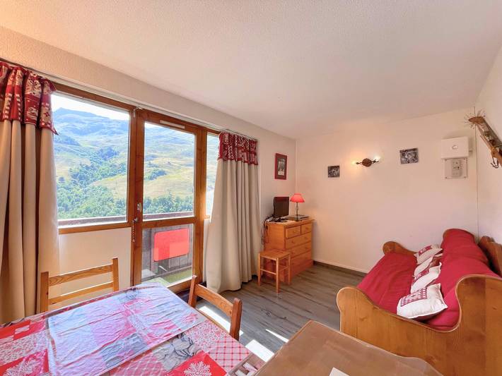 Lodge for 4 people, with balcony in French Alps