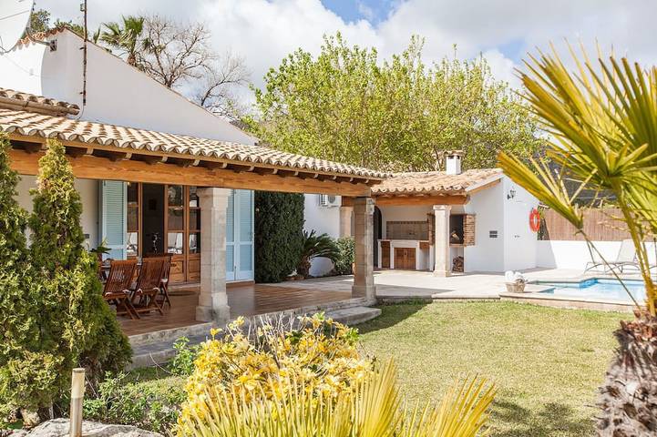 Villa für 8 Personen, mit Garten in Las Palmeras