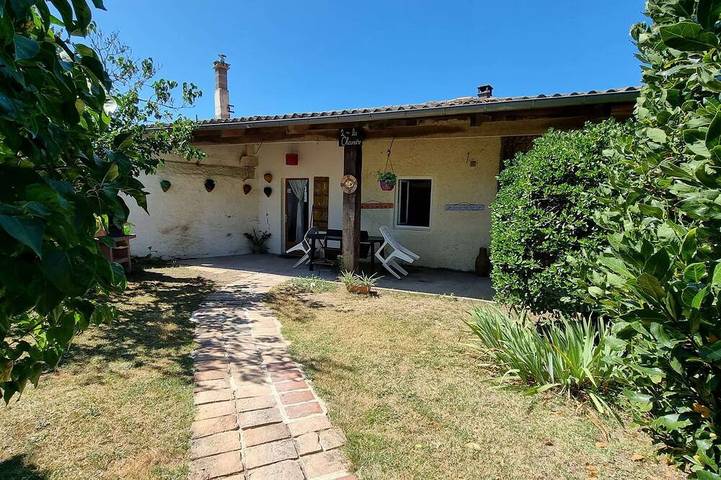 Maison de vacances pour 2 personnes, avec jardin et piscine en Charente-Maritime
