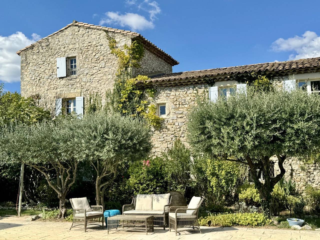 3 gîtes de luxe avec piscine, pour 2 à 12 pers, à 20 km d'Uzès in Lussan, Région de Nîmes