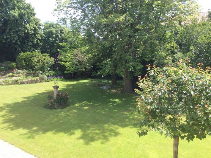 Location de vacances pour 3 personnes, avec jardin et piscine à Saint-Genis-Laval - 2