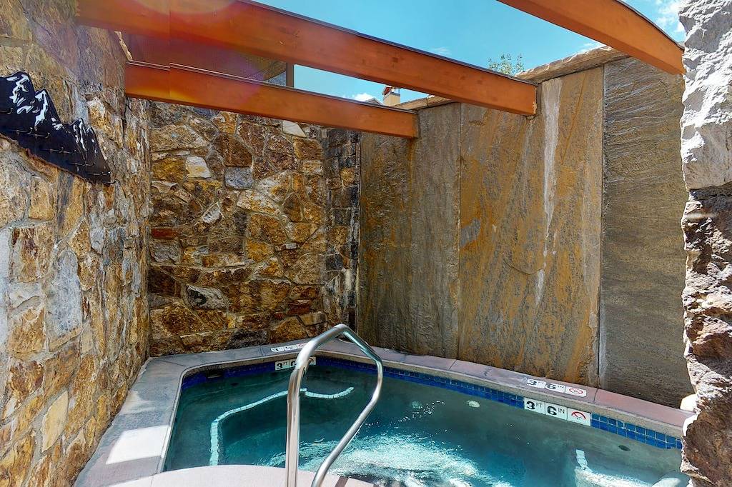 Chalet for 4 Guests in Vail Ski Resort, Vail