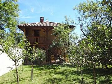 Cottage pour 2 personnes, avec jardin à Écully