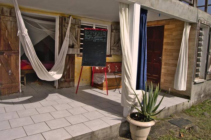 Chambre d’hôte pour 2 personnes, avec jardin et terrasse, animaux acceptés à Sainte-Rose - 4