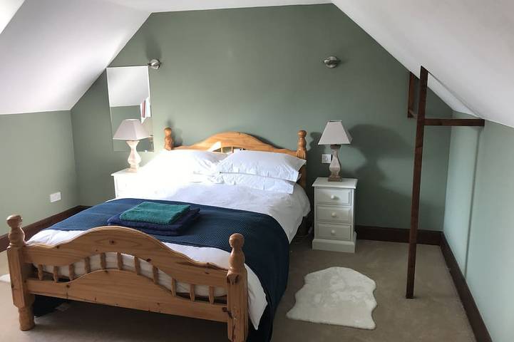 Torran Cottage - The Highland Cottage with a Piano in Highlands