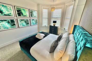 Lodge for 6 People in Bournemouth, South West England, Photo 1