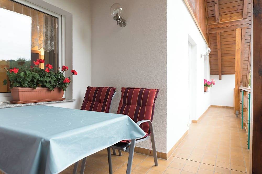 Ganze Wohnung, Ferienwohnung am Haselnussstrauch in der Sächsichen Schweiz. in Struppen, Elbsandsteingebirge