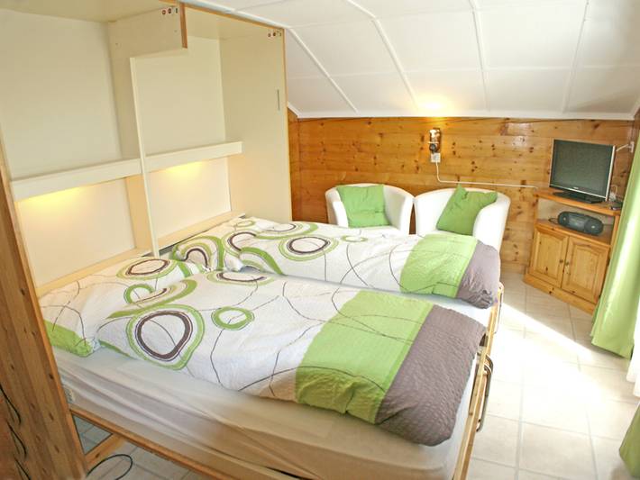 Ferienwohnung für 2 Personen, mit Balkon und Ausblick sowie Garten, mit Haustier im Wallis - 2