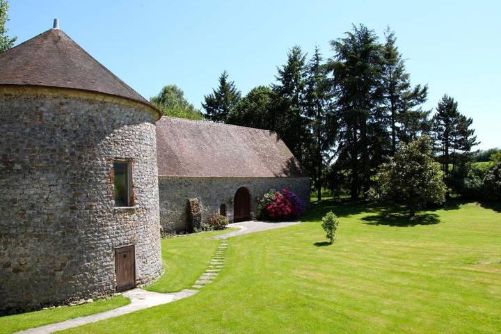 Maison d’hôte pour 4 personnes, avec Terrasse et Jardin ainsi que Piscine et Vue dans Eure-et-Loir