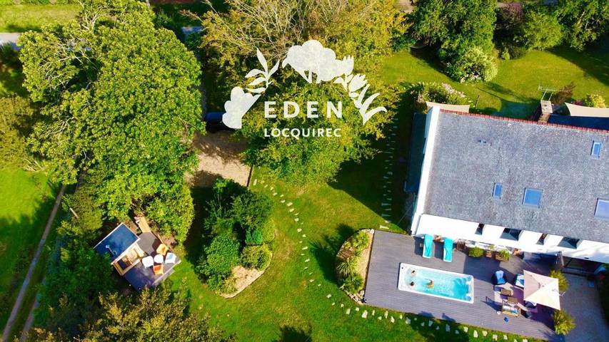 Chambre d’hôte pour 8 personnes, avec Jacuzzi et Terrasse ainsi que Jardin et Piscine