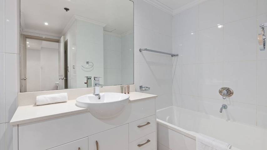 Appartement de vacances pour 2 personnes, avec piscine ainsi que sauna et balcon/terrasse à Sydney