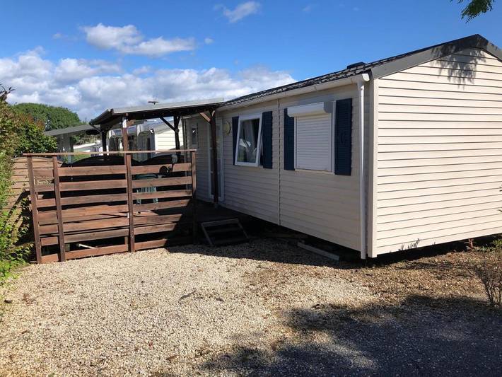 Camping pour 5 personnes, avec terrasse et piscine à Ruoms