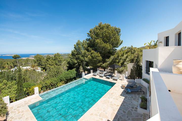 Villa voor 10 personen, met terras en tuin in Cala Tarida