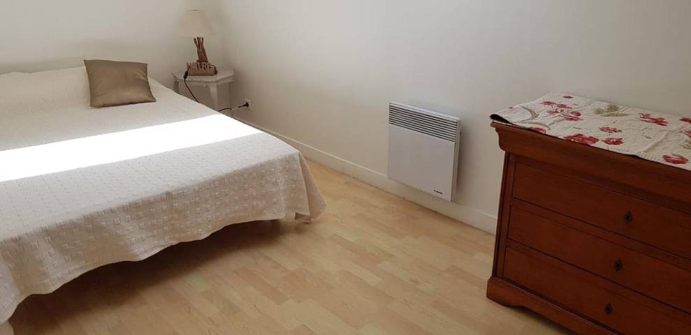 Location de vacances pour 6 personnes, avec terrasse, animaux acceptés à Champniers - 2