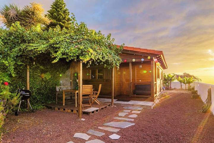 Villa for 5 people, with balcony and garden, with pets - 1