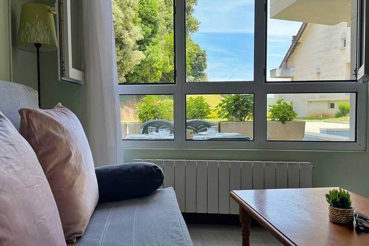 Appartement de vacances pour 7 personnes, avec balcon ainsi que piscine et jardin - 1