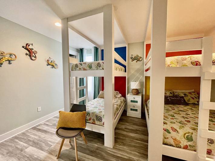 Vacation house for 13 people, with balcony in Mississippi