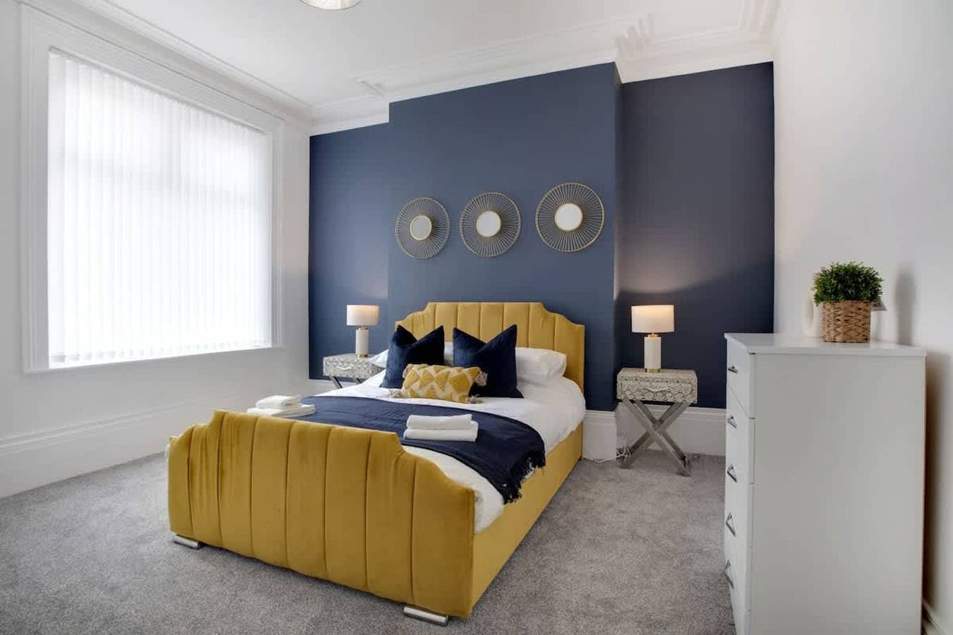 Spacious Home for Groups   Contractors  Free Wifi in Sunderland