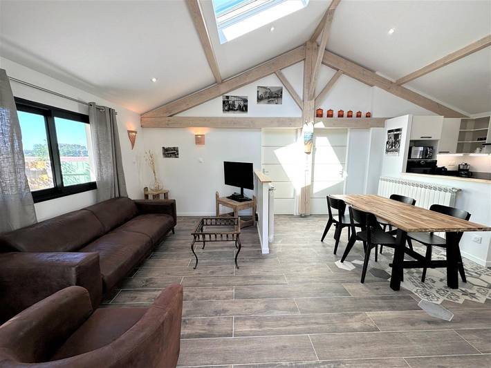 Gîte pour 4 personnes, avec piscine ainsi que jardin et terrasse à Soustons - 3