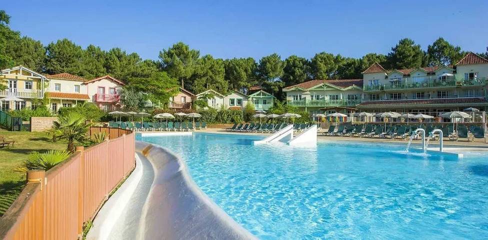 Ferienhaus für 8 Personen, mit Terrasse und Pool
