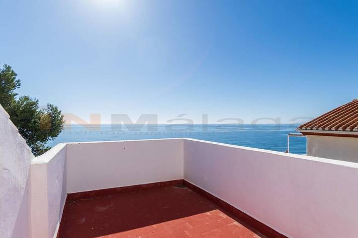 Villa for 15 people, with balcony and pool as well as garden - 1