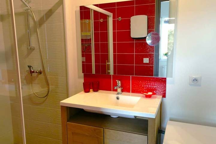 Location de vacances pour 4 personnes, avec terrasse et jardin, animaux acceptés dans Réserve naturelle du Courant d'Huchet - 3