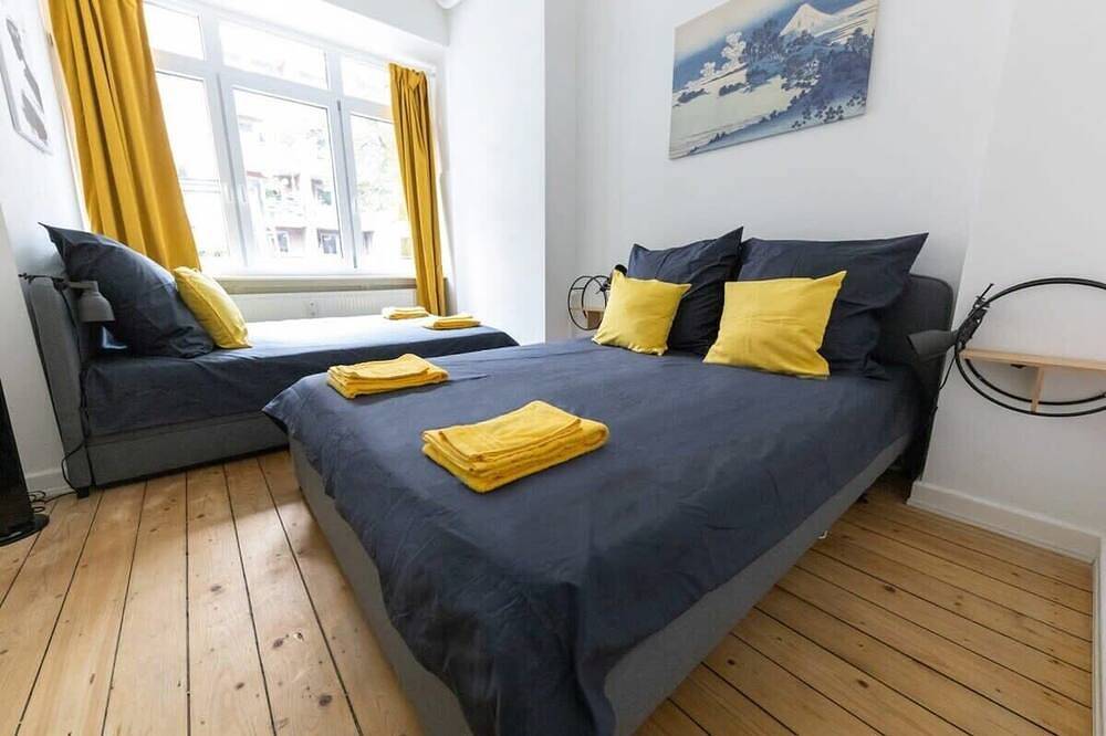Ganze Wohnung, Großzügiges Apartment für 10 Personen in Barmbek Hamburg, Hamburg