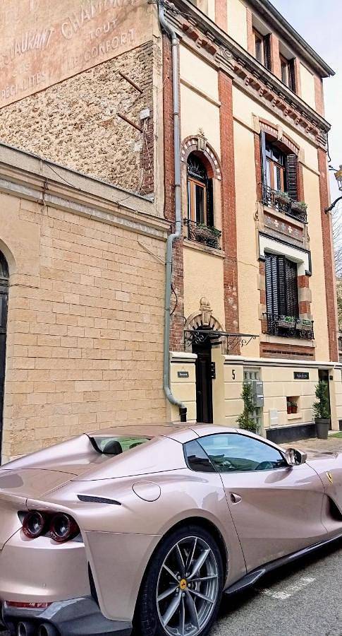 Apartamento de vacaciones para 14 personas, con sauna además de balcón y jacuzzi - 1