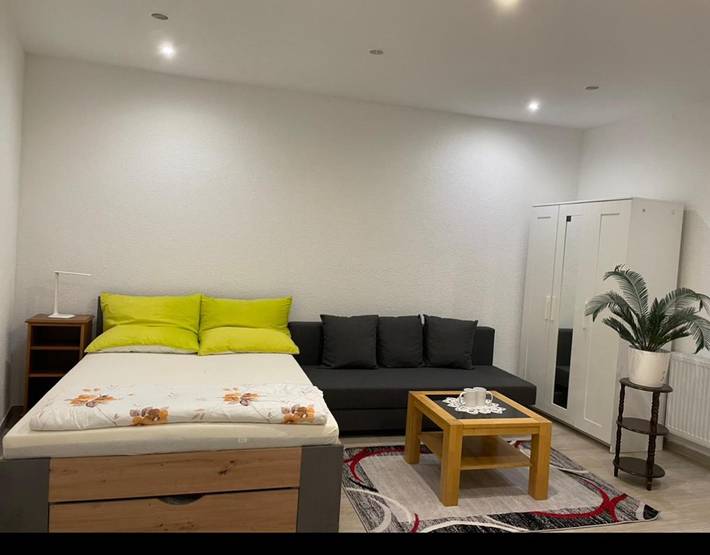 Ferienwohnung für 2 Personen, mit Terrasse und Garten in Rüsselsheim