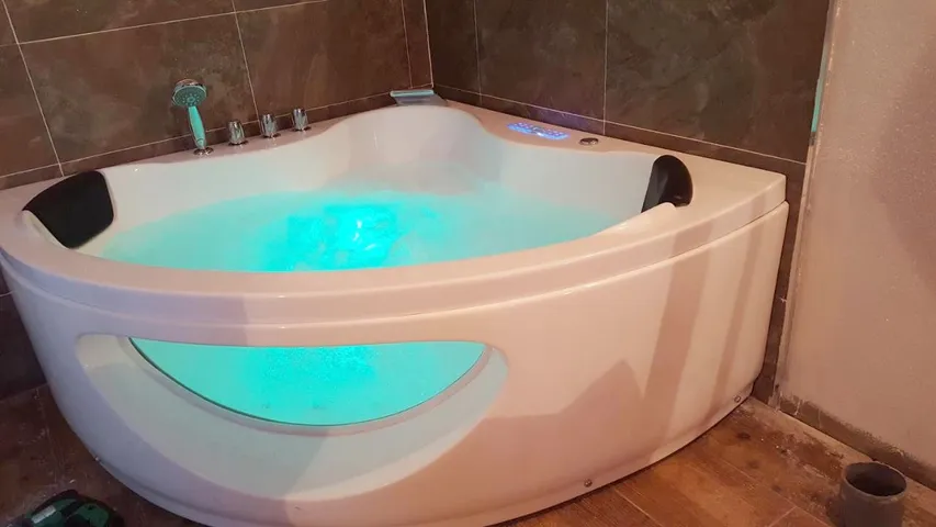 Apartamento de vacaciones para 4 personas, con jacuzzi y balcón - 1