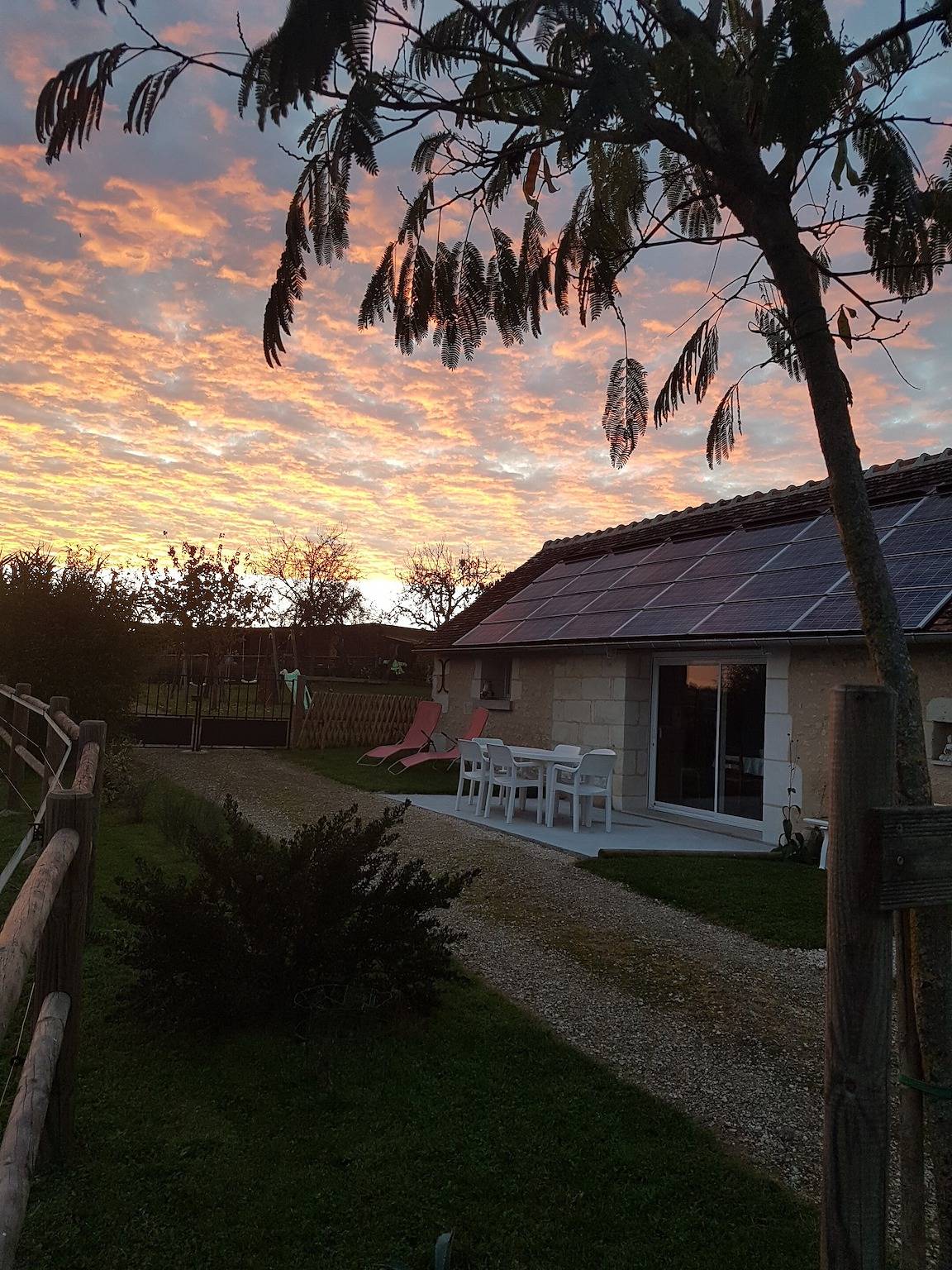 Gîte De La Martinière : terrasse privée, jardin, Wi-Fi à Vallières-les-Grandes in Vallières-les-Grandes, Région de Blois