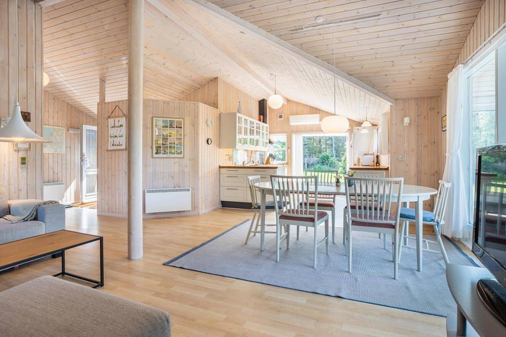 Dejligt feriehus med hyggelig atmosfære og gode terrasser in Løkken, Hjørring Kommune