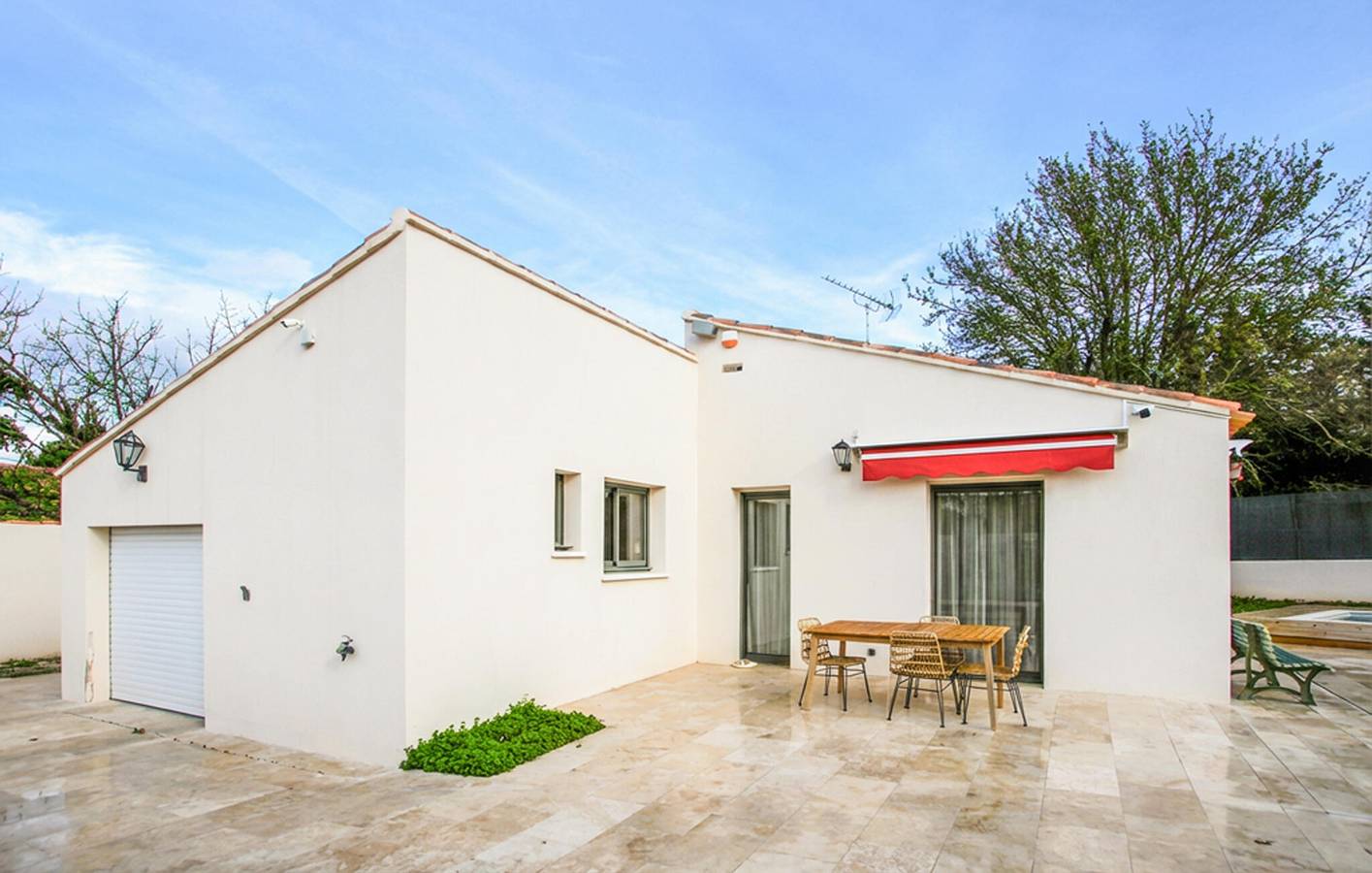 Modernes Apartment mit Pool und Terrasse, 1,5 km von Bouc-Bel-Air entfernt in Bouc-Bel-Air, Aix-en-Provence und Umgebung