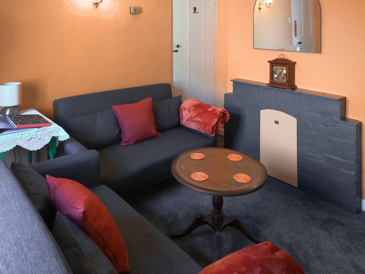 5 Rose Cottages in Sandhurst (Berkshire), Berkshire