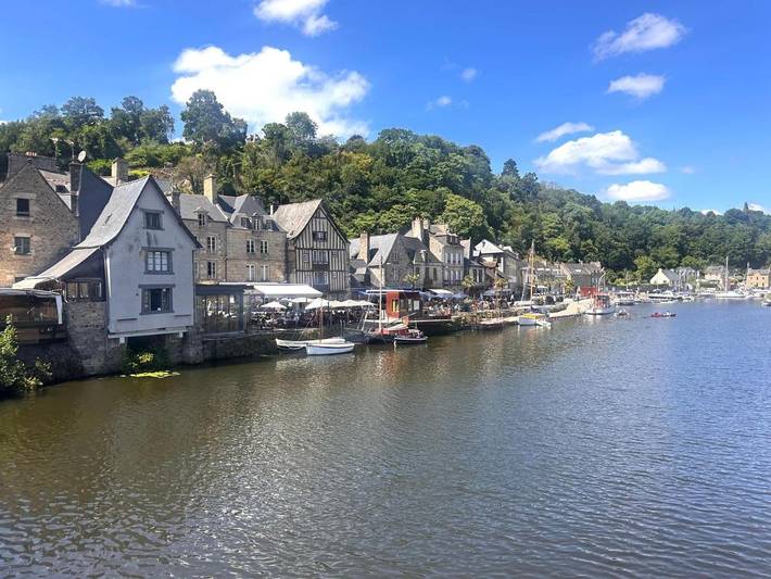 Gîte pour 6 personnes, avec vue dans Port de Dinan