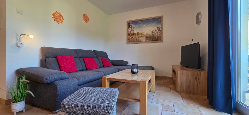 Ganze Wohnung, 2-Zimmer-Fewo für bis 4 Pers. mit 2 Fahrrädern und WLAN in Gelbensande, Rostock und Umgebung