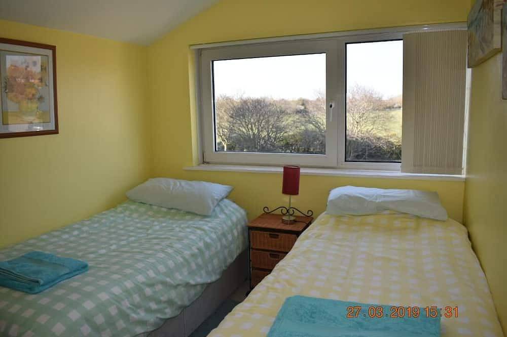 Hampshire Townhouse 10 mins walk from beach in Gosport, Hampshire