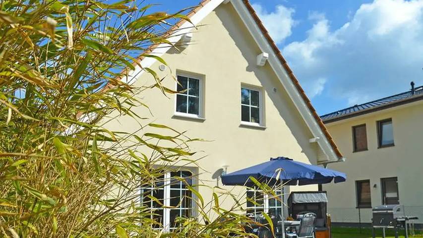 Ferienhaus für 7 Personen, mit Garten und Sauna sowie Terrasse, mit Haustier am Greifswalder Bodden