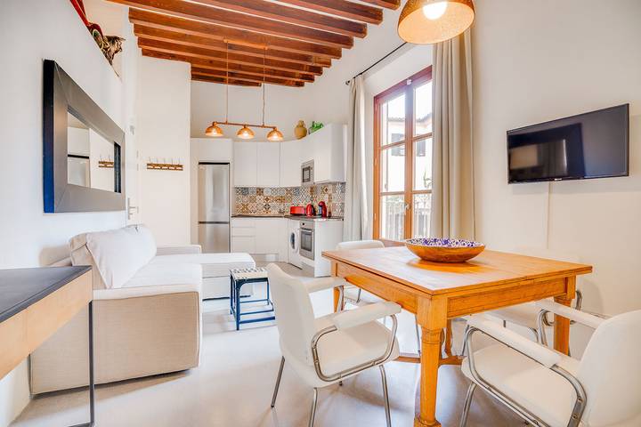 Entire apartment, Vintage Palma Palace (Superior 5) by Priority in Palma Old Town, Palma