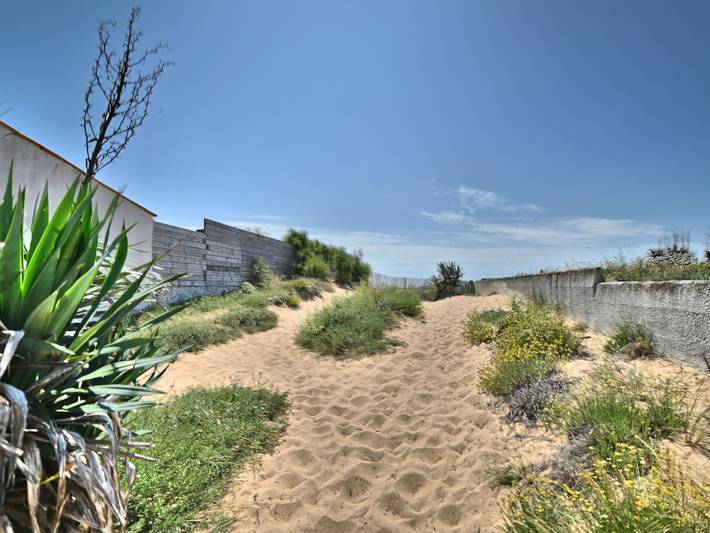 Gîte pour 4 personnes, avec terrasse, animaux acceptés dans La Cotinière - 2