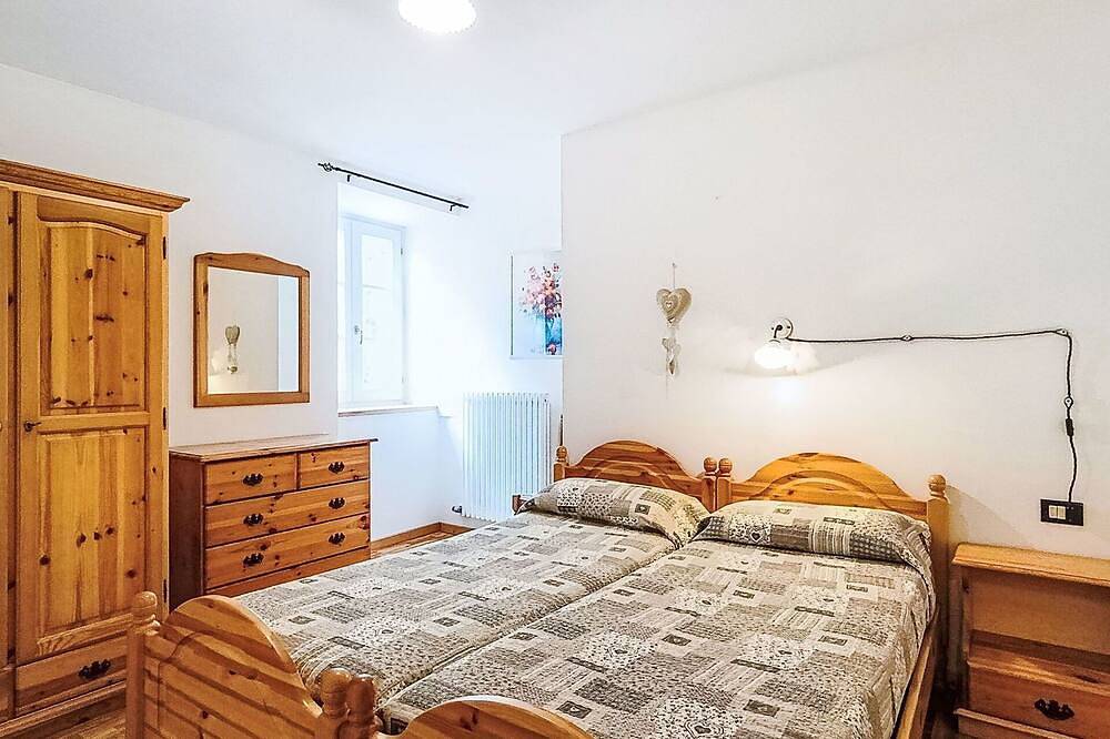 Ganze Wohnung, Gemütliche Wohnung für 3 Leute mit  W-Lan, Tv, Innenhof und Panoramablick in San Bernardo (Rabbi), Rabbi