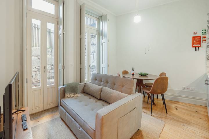 Location de vacances pour 20 personnes, avec Terrasse à Porto