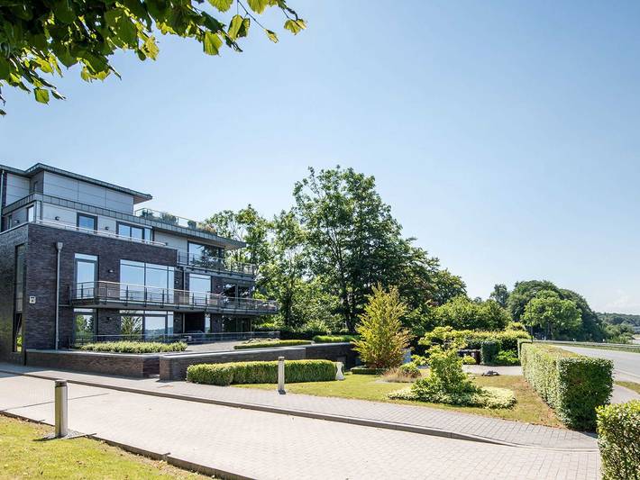 Ferienwohnung für 3 Personen, mit Garten und Seeblick sowie Terrasse und Ausblick in Meierwik