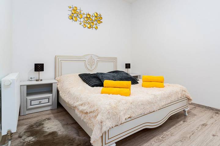 Ferienwohnung für 12 Personen, mit Ausblick in Vinohrady