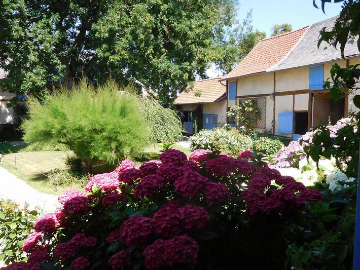 Chambre d’hôte pour 5 personnes, avec piscine et jardin, animaux acceptés dans Huppy