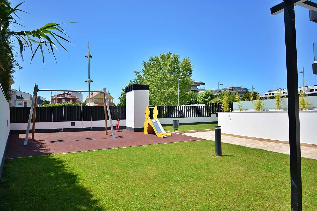 Apartamento entero, Galihost - Impresionante apartamento con piscina en Sanxenxo in Praia de Caneliñas (Sanxenxo), Sanxenxo