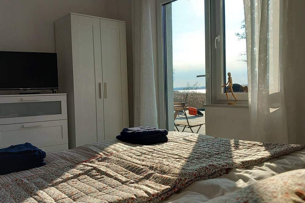 Villa Koprowo -mit direktem Seezugang, Sauna & Whirlpool in Zastań, Baltic Sea Pomerania