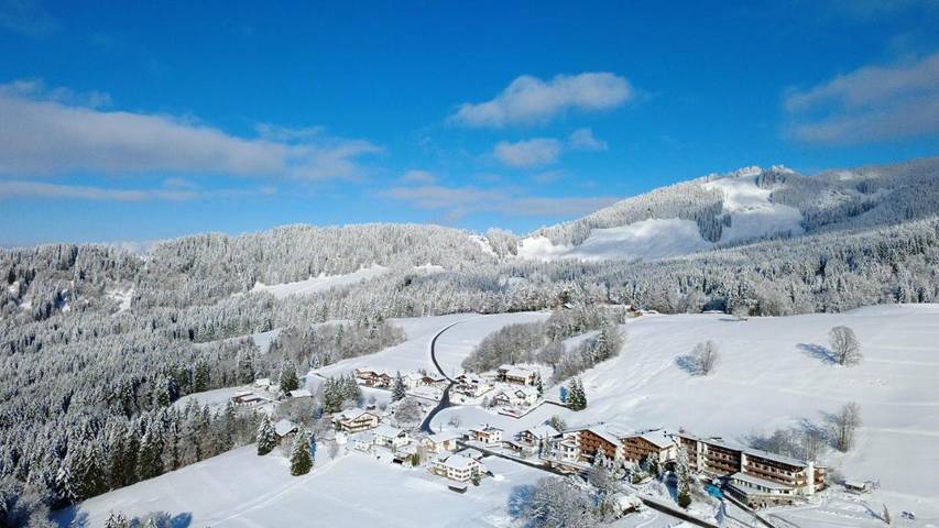 Hotel voor 2 personen, with uitzicht and tuin as well as zwembad and sauna, met huisdier in Jungholz